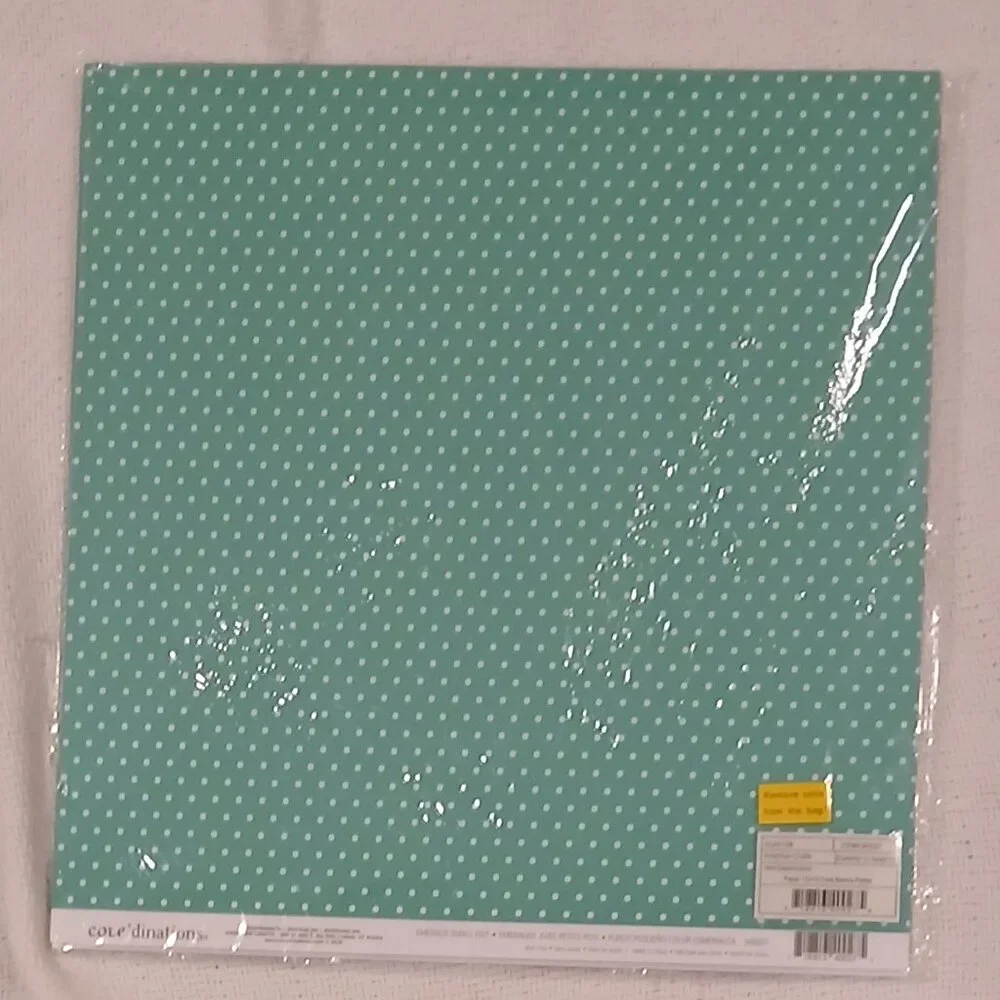 American Crafts Core Basics - Emerald Small Dot 12x12 Paper (12pack)
